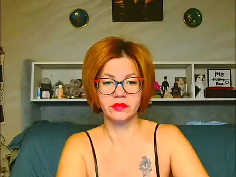 Natali3855 online show from October 18, 2025, 4:15 am