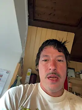 Snapshot of zenzero87 chatting on March 5, 2025, 7:05 am zenzero87 online show from March 5, 2025, 7:05 am