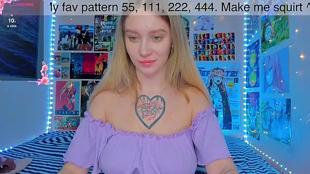 Snapshot of AliceMilman chatting on January 10, 2025, 8:18 am AliceMilman online show from January 10, 2025, 8:18 am