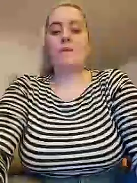 Snapshot of houy111111 chatting on March 9, 2025, 9:03 pm houy111111 online show from March 9, 2025, 9:03 pm