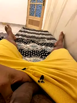 Snapshot of Lahcene chatting on November 6, 2025, 6:31 pm Lahcene online show from November 6, 2025, 6:31 pm