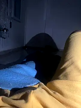 Snapshot of Lahcene chatting on November 15, 2025, 12:41 am Lahcene online show from November 15, 2025, 12:41 am