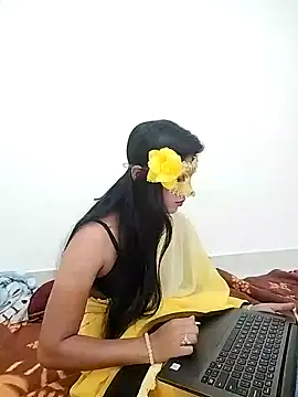 Snapshot of ascuple chatting on February 8, 2025, 6:01 pm ascuple online show from February 8, 2025, 6:01 pm