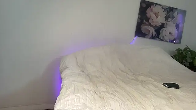 pamela69mike online show from December 20, 2025, 7:59 am