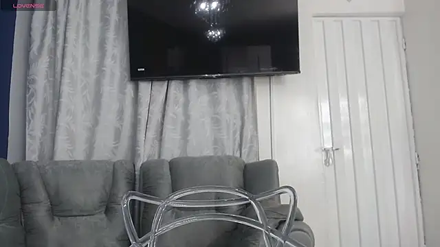 Snapshot of _Natassia_Dreams chatting on March 23, 2025, 3:54 am Natassia Dreams online show from March 23, 2025, 3:54 am