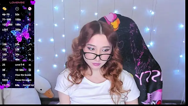 Snapshot of emily_cline chatting on November 6, 2025, 8:48 am emily cline online show from November 6, 2025, 8:48 am