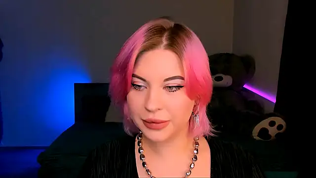 evaharve online show from January 12, 2025, 10:43 pm