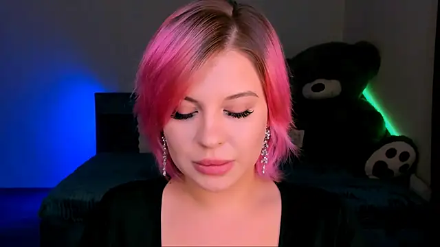 evaharve online show from January 30, 2025, 7:04 pm