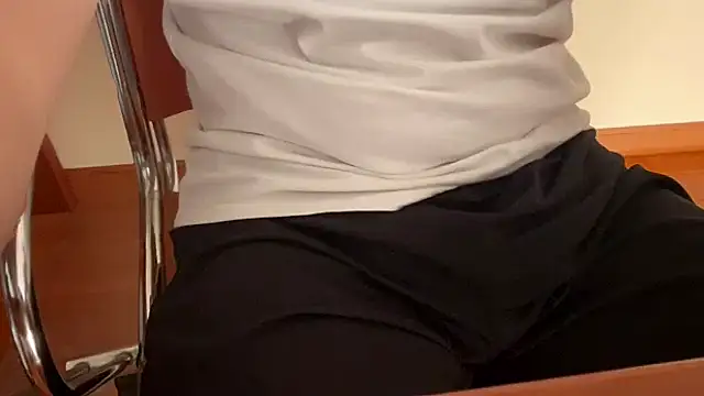 Axeeeeeeeeeeeel online show from October 24, 2025, 3:30 pm