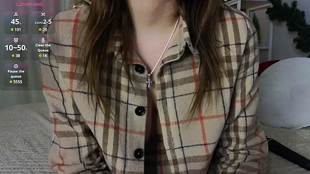 Snapshot of ElvaHilby chatting on January 29, 2025, 12:12 am ElvaHilby online show from January 29, 2025, 12:12 am