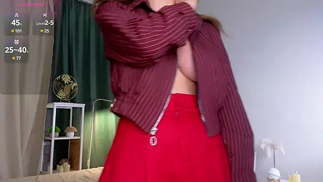 Snapshot of ElvaHilby chatting on March 2, 2025, 3:05 pm ElvaHilby online show from March 2, 2025, 3:05 pm