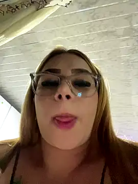 Snapshot of Dulce_smith_1 chatting on November 2, 2025, 4:37 am Dulce smith 1 online show from November 2, 2025, 4:37 am