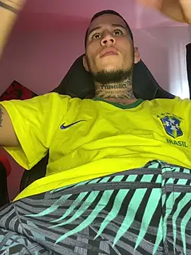 Snapshot of Junihn0 chatting on January 27, 2025, 7:35 pm Junihn0 online show from January 27, 2025, 7:35 pm