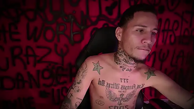 Snapshot of Junihn0 chatting on February 11, 2025, 12:27 pm Junihn0 online show from February 11, 2025, 12:27 pm