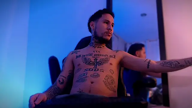 Snapshot of Junihn0 chatting on September 20, 2025, 9:49 pm Junihn0 online show from September 20, 2025, 9:49 pm