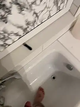 Snapshot of Loco42- chatting on December 24, 2024, 3:58 pm Loco42- online show from December 24, 2024, 3:58 pm