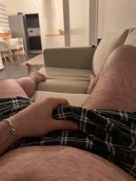 Snapshot of Loco42- chatting on November 24, 2025, 12:43 am Loco42- online show from November 24, 2025, 12:43 am