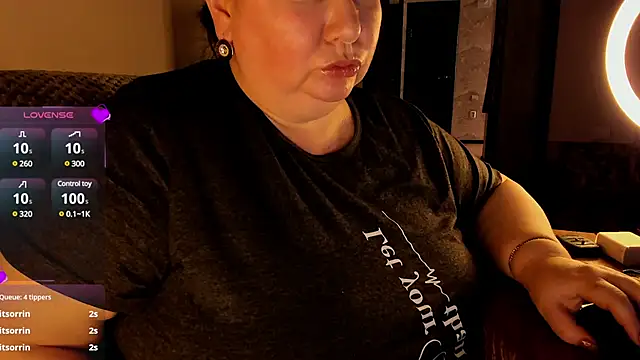 SexxyDreams1 online show from March 22, 2025, 4:03 am