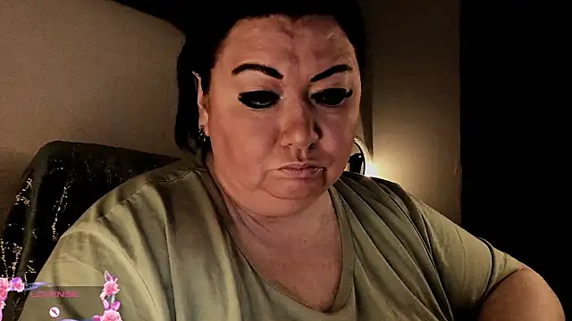 SexxyDreams1 online show from October 13, 2025, 4:45 am