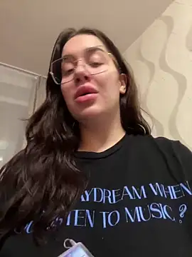 VikiDemi online show from December 27, 2024, 3:59 pm