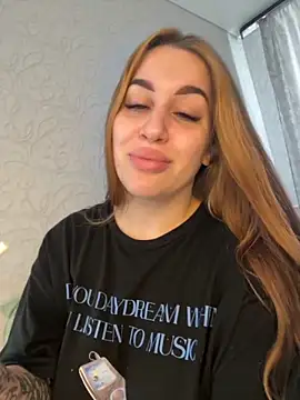 VikiDemi online show from September 27, 2025, 6:07 am