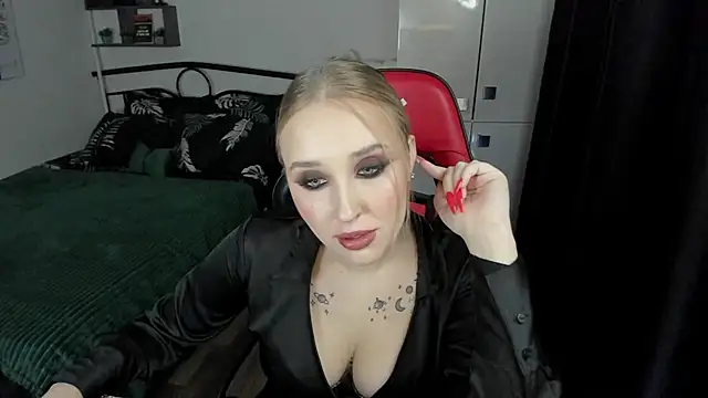 LinaTruly online show from September 12, 2025, 9:37 pm