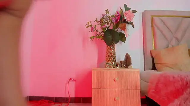 Snapshot of chloe_wilson7 chatting on November 26, 2025, 2:01 am chloe wilson7 online show from November 26, 2025, 2:01 am