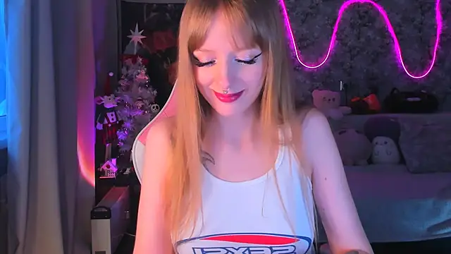 Snapshot of Inma_Lewdness chatting on January 8, 2025, 11:43 am Inma Lewdness online show from January 8, 2025, 11:43 am