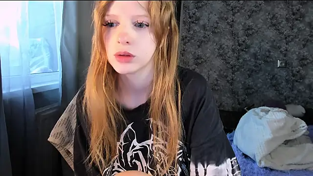 Snapshot of Inma_Lewdness chatting on October 10, 2025, 1:32 pm Inma Lewdness online show from October 10, 2025, 1:32 pm