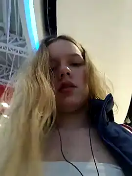 Snapshot of NicoleCut chatting on January 16, 2025, 11:06 pm NicoleCut online show from January 16, 2025, 11:06 pm