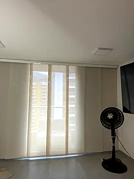 Snapshot of NicoleCut chatting on November 16, 2025, 11:27 am NicoleCut online show from November 16, 2025, 11:27 am