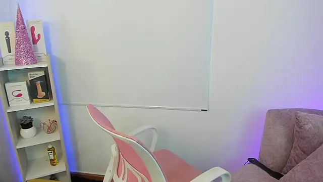 savage sweethearts online show from December 27, 2024, 9:11 pm