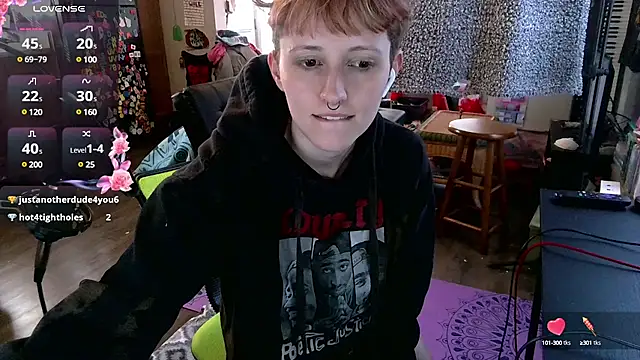 Snapshot of _hellostormy_ chatting on February 14, 2025, 3:15 pm hellostormy online show from February 14, 2025, 3:15 pm