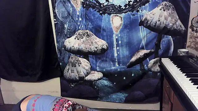 Snapshot of _hellostormy_ chatting on December 4, 2025, 11:41 am hellostormy online show from December 4, 2025, 11:41 am