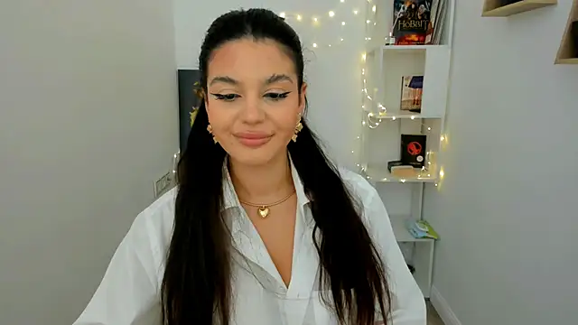 Snapshot of AlluringAriel chatting on January 17, 2025, 6:36 am AlluringAriel online show from January 17, 2025, 6:36 am