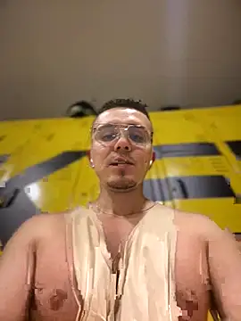 adam-rivera online show from November 10, 2025, 9:03 pm