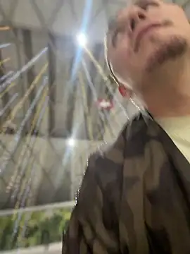 adam-rivera online show from December 16, 2025, 1:32 am