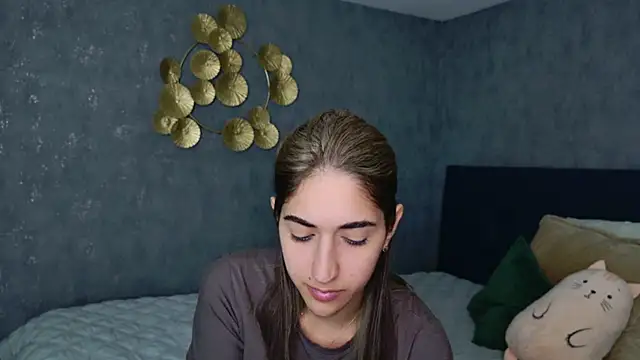 Teresa Stane online show from February 18, 2025, 1:33 pm