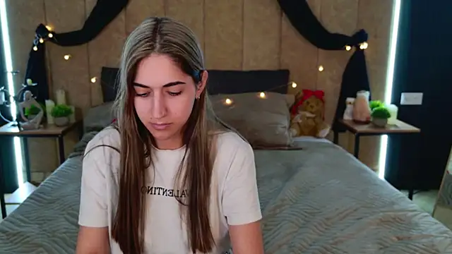 Teresa Stane online show from February 21, 2025, 8:07 am