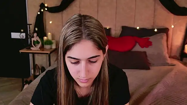 Teresa Stane online show from February 22, 2025, 2:52 pm