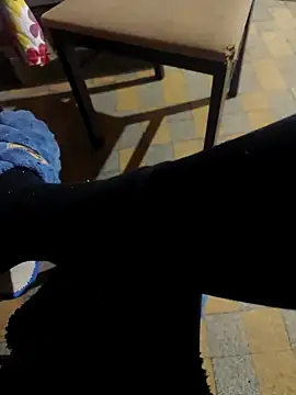 ariel-rick online show from November 28, 2025, 1:03 pm