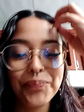 Snapshot of Ariana_Pierce chatting on December 19, 2024, 1:18 pm Ariana Pierce online show from December 19, 2024, 1:18 pm