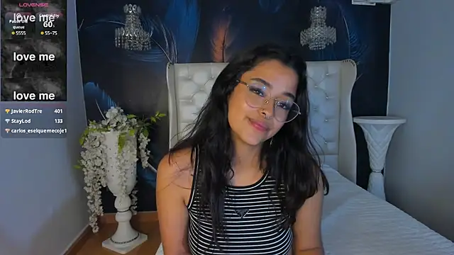 Snapshot of Ariana_Pierce chatting on December 23, 2024, 9:38 am Ariana Pierce online show from December 23, 2024, 9:38 am