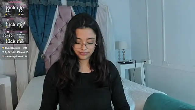 Snapshot of Ariana_Pierce chatting on December 28, 2024, 6:39 am Ariana Pierce online show from December 28, 2024, 6:39 am