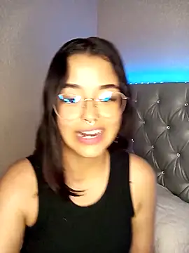 Snapshot of Ariana_Pierce chatting on January 7, 2025, 5:33 am Ariana Pierce online show from January 7, 2025, 5:33 am