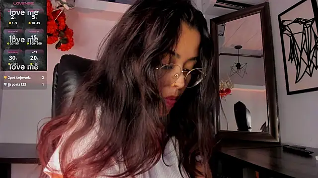 Snapshot of Ariana_Pierce chatting on January 29, 2025, 7:46 am Ariana Pierce online show from January 29, 2025, 7:46 am