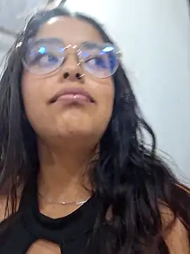 Snapshot of Ariana_Pierce chatting on March 18, 2025, 7:41 am Ariana Pierce online show from March 18, 2025, 7:41 am
