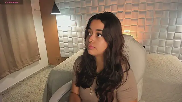 Snapshot of Ariana_Pierce chatting on September 28, 2025, 1:16 pm Ariana Pierce online show from September 28, 2025, 1:16 pm