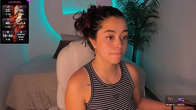 Snapshot of Ariana_Pierce chatting on October 21, 2025, 12:50 pm Ariana Pierce online show from October 21, 2025, 12:50 pm