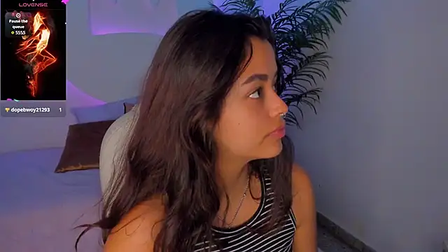 Ariana Pierce online show from November 21, 2025, 12:26 pm